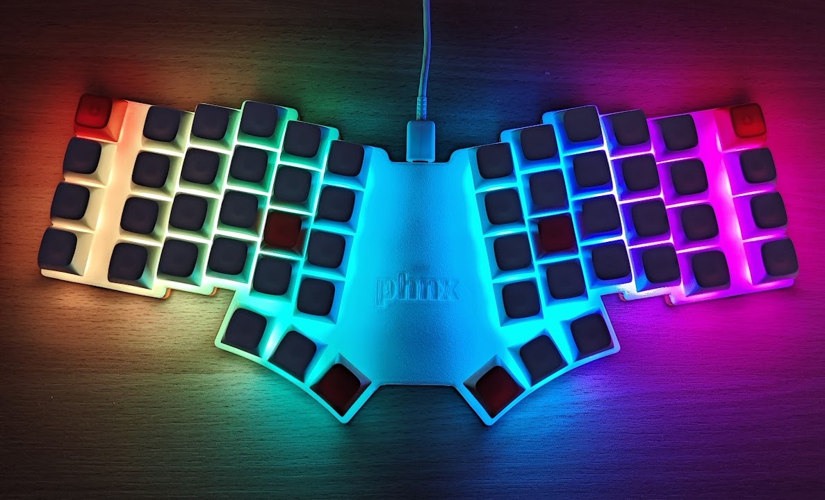 PHNX assembled keyboard